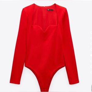 Zara red bodysuit sweetheart neckline - Size L